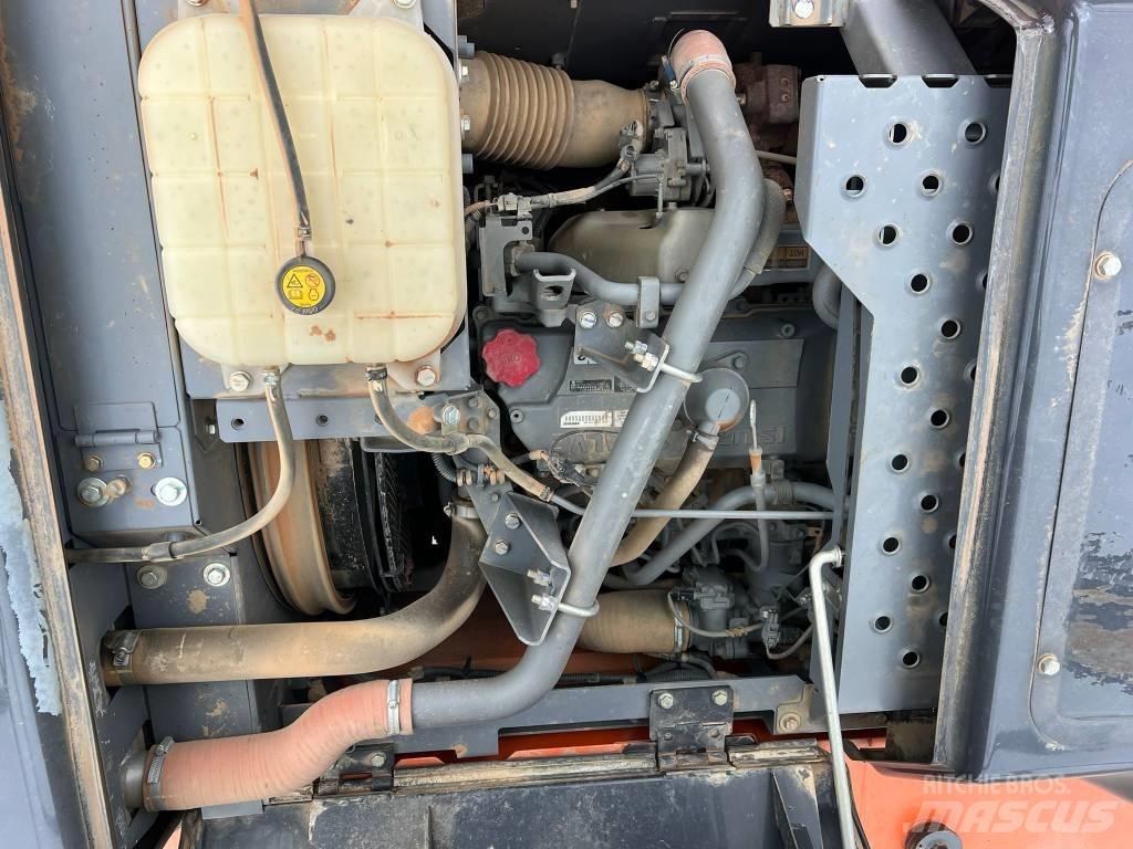 Hitachi ZX 210 LC-6 Excavatoare pe șenile
