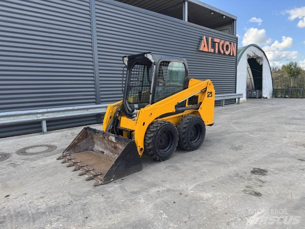 Bobcat S 450 Utilaje de manevrarea a bustenilor