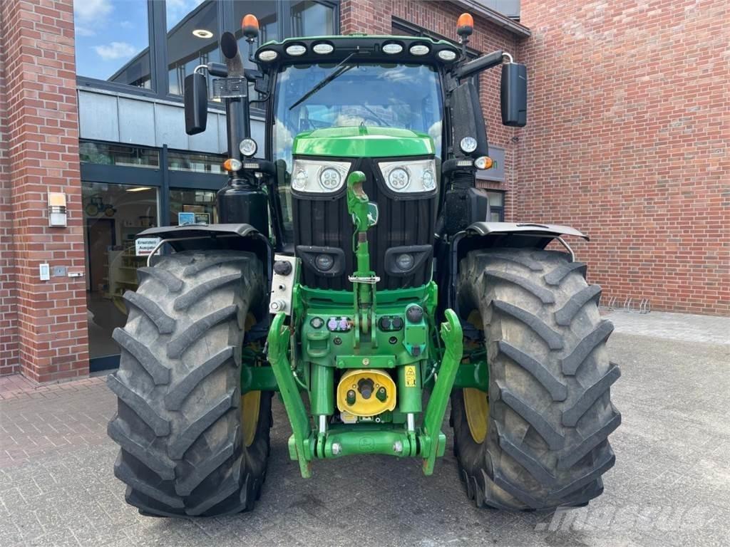 John Deere 6230R Tractoare