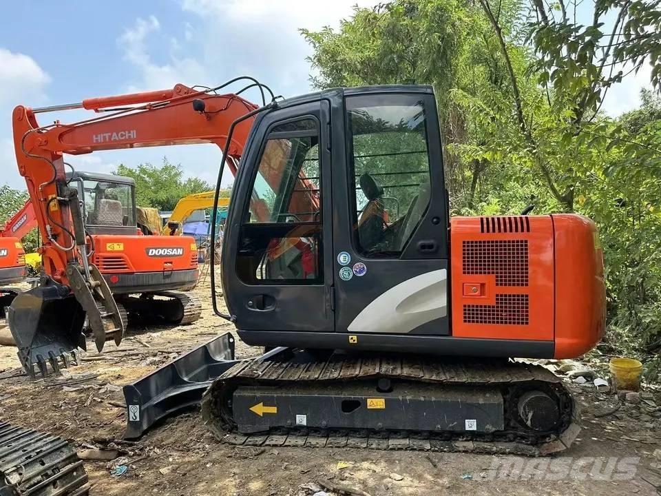 Hitachi ZX60 Mini excavatoare < 7t