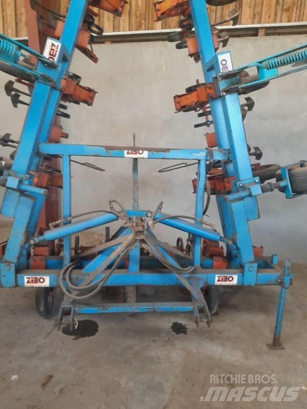Zibo SGM9 Cultivatoare de recolte in randuri