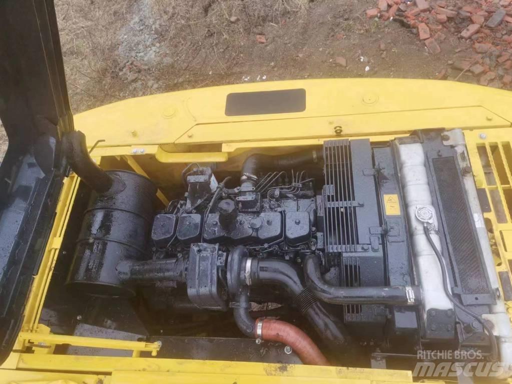 Komatsu pc220-7 Excavatoare pe șenile
