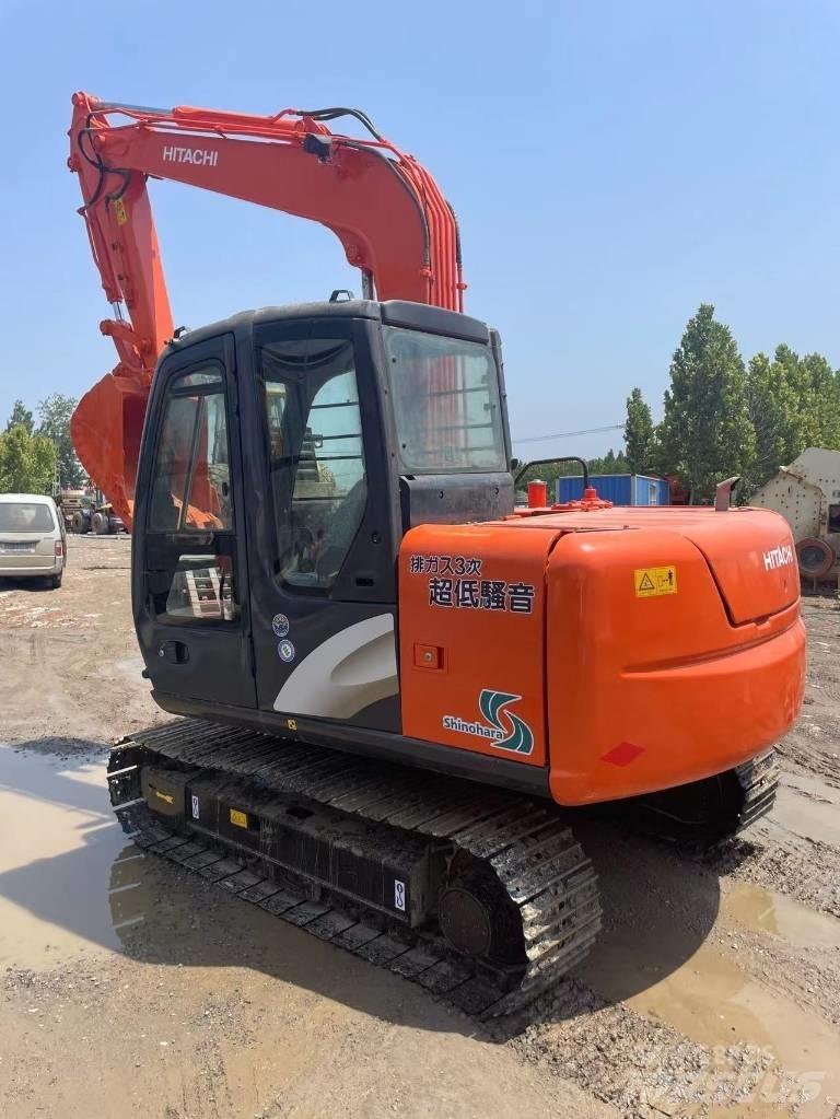 Hitachi ZX70 Excavatoare pe șenile
