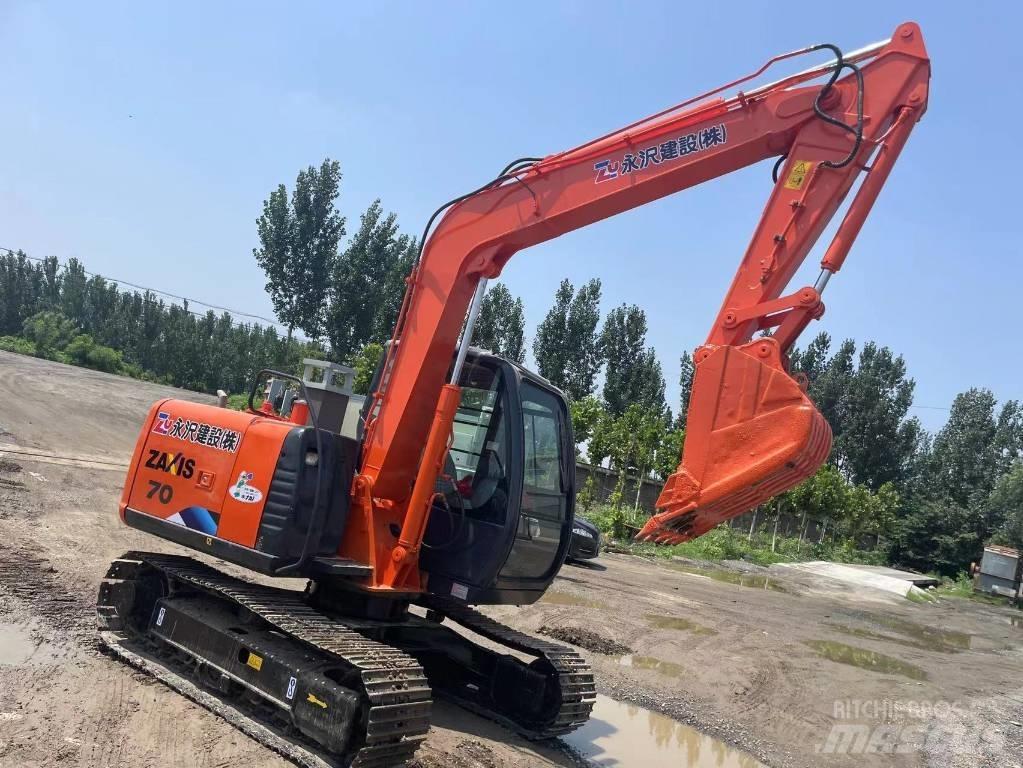 Hitachi ZX70 Excavatoare pe șenile
