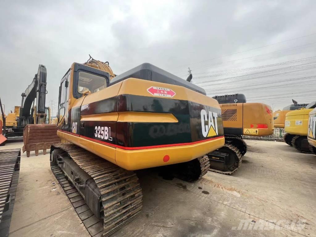 CAT 325 B L Excavatoare pe șenile
