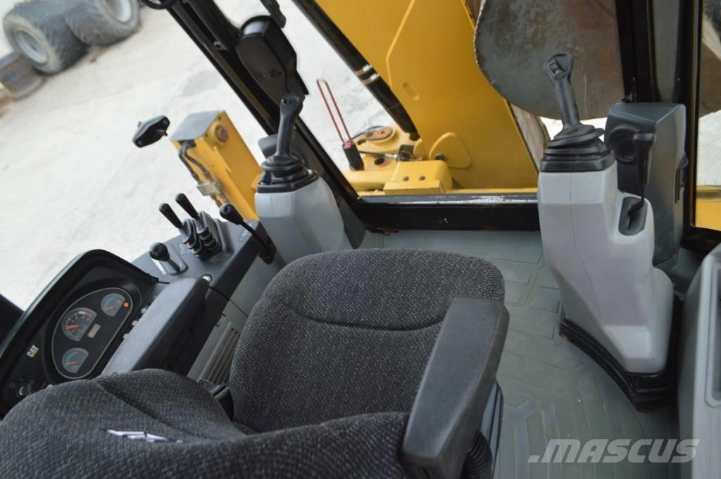 CAT 432 F Buldoexcavatoare