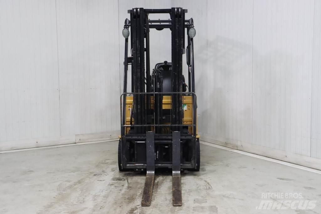 CAT EP18PNT Stivuitor electric