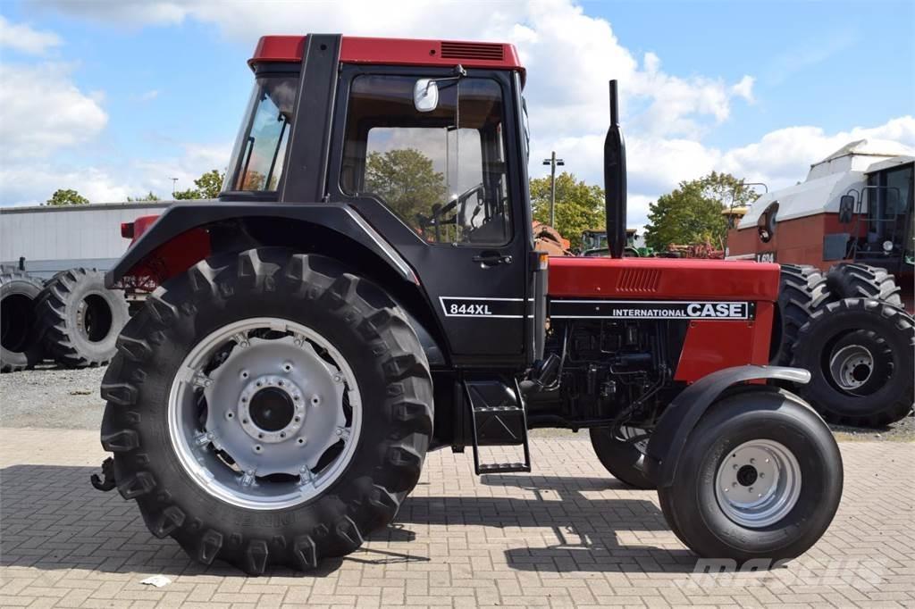 Case IH 844 XL Tractoare