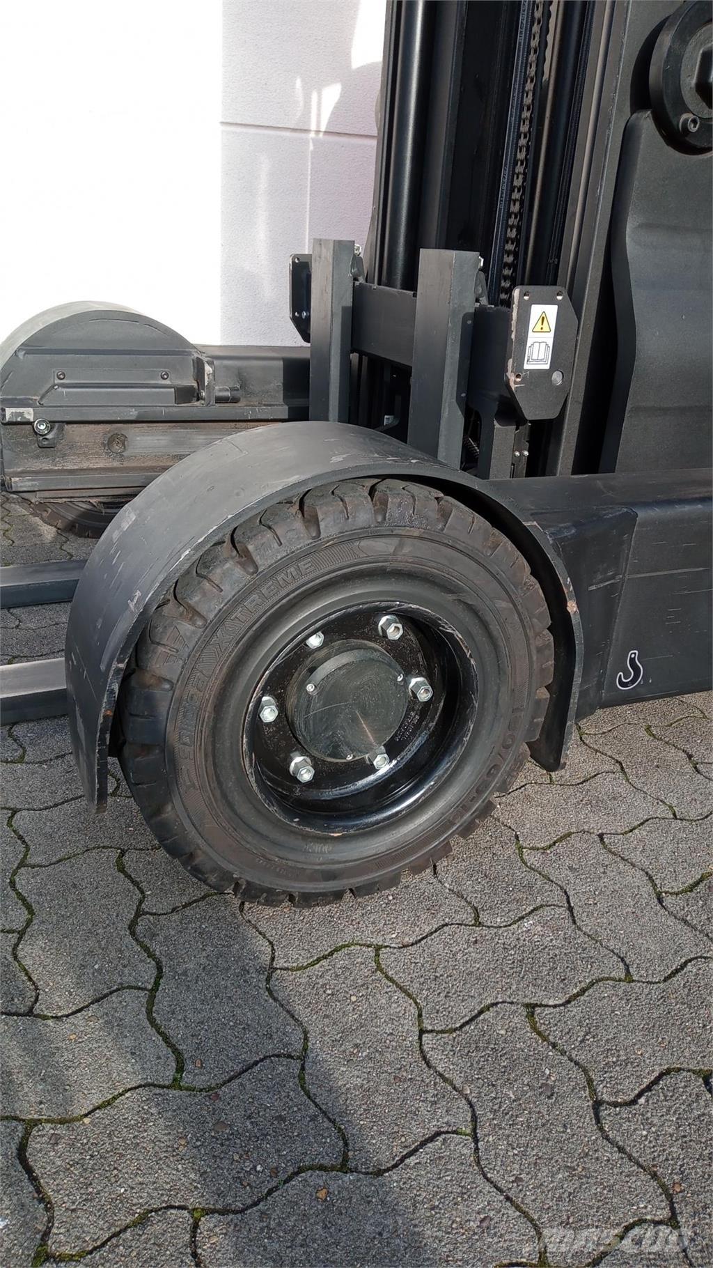 Toyota RRE160HR Stivuitor cu catarg retractabil