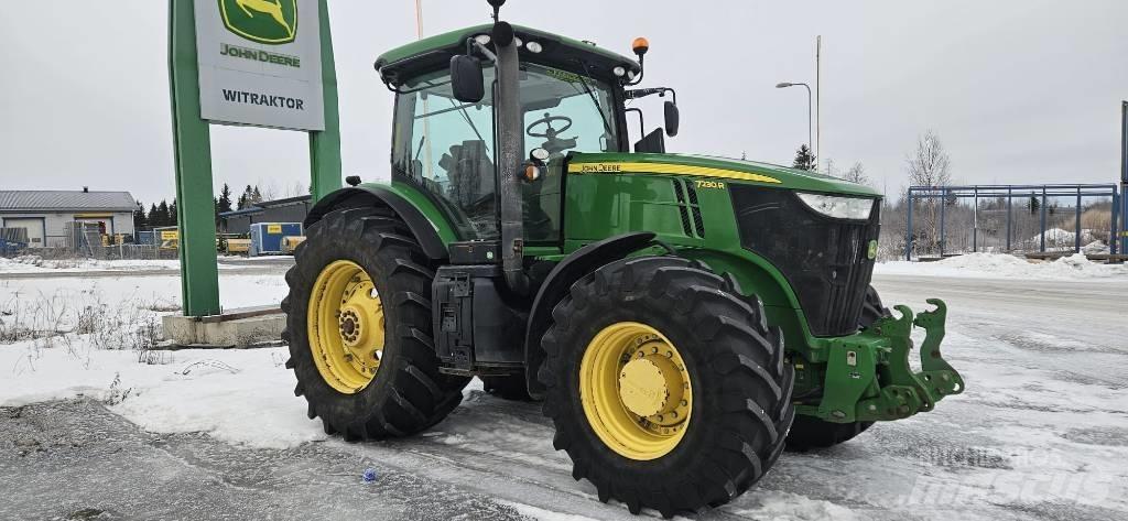 John Deere 7230 R Tractoare