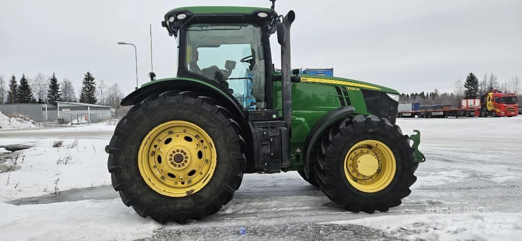 John Deere 7230 R Tractoare
