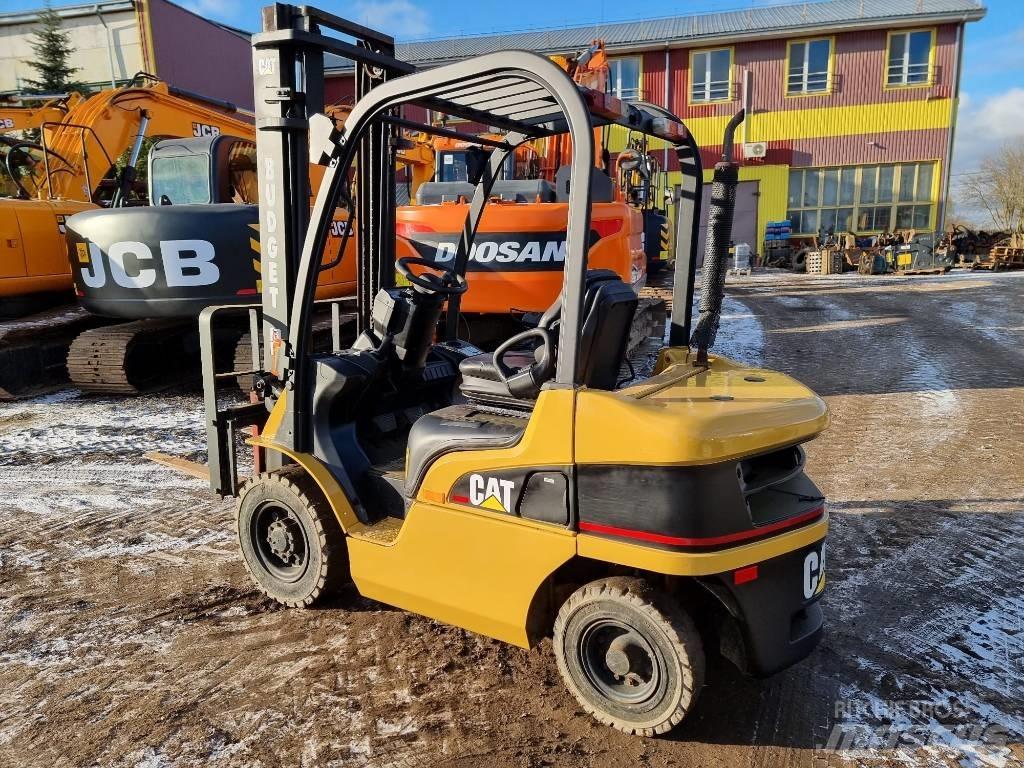 CAT DP 25 N Stivuitor diesel