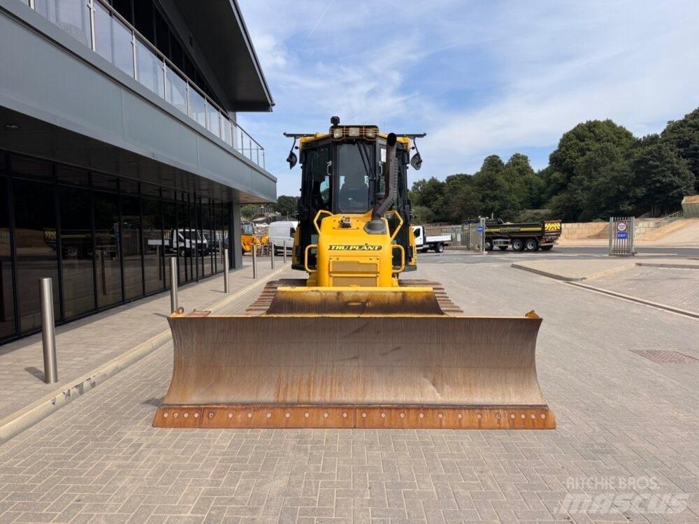 Komatsu D37PXi-24 Buldozere pe senile