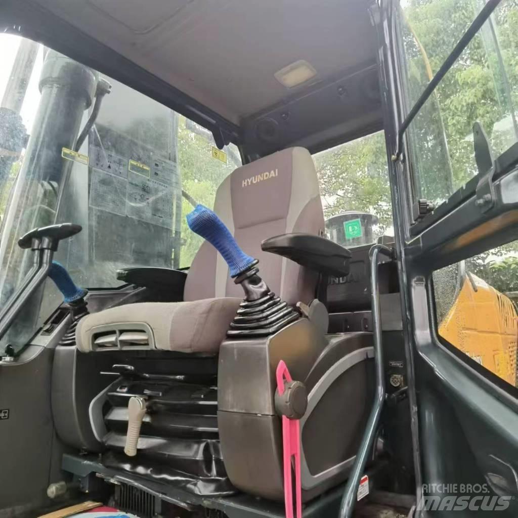 Hyundai R300LC-9S Excavatoare 7t - 12t