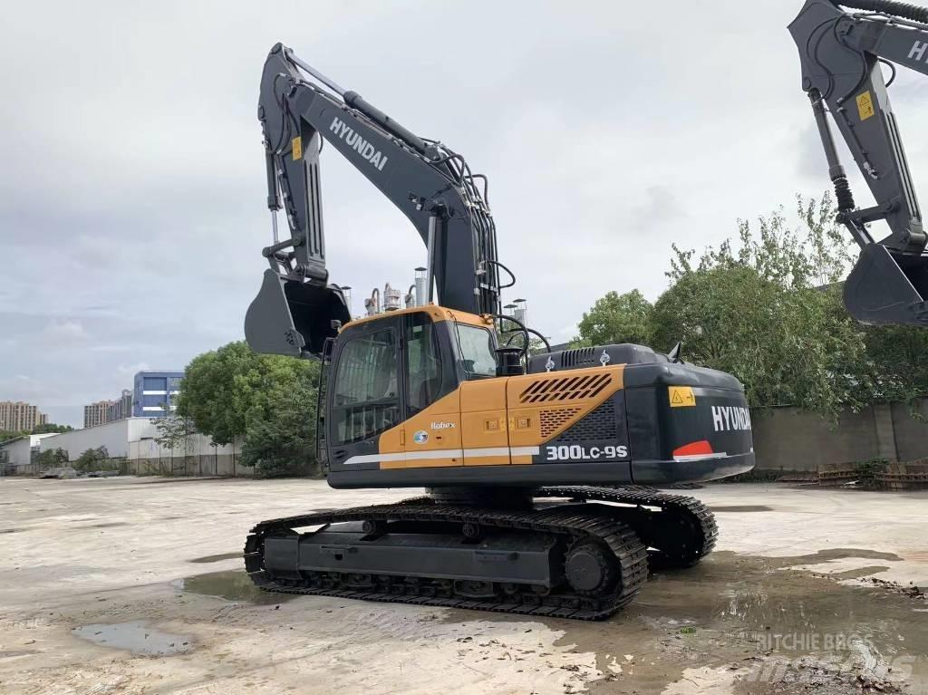 Hyundai R300LC-9S Excavatoare 7t - 12t