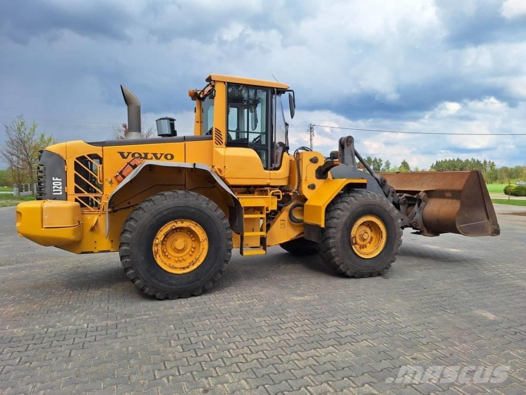 Volvo L 120 F Incarcator pe pneuri