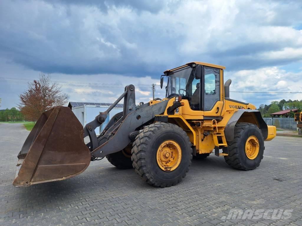 Volvo L 120 F Incarcator pe pneuri