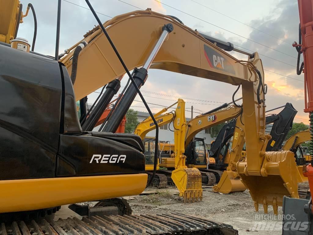 CAT 325 D Excavatoare pe șenile
