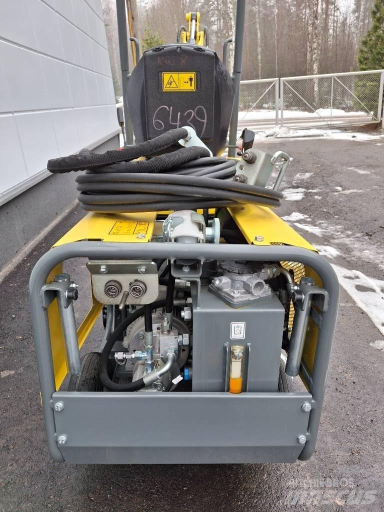 Wacker Neuson 803 Mini excavatoare < 7t