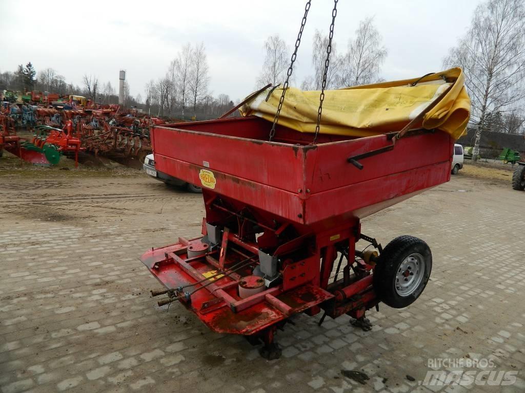 Bredal B 2 Împrastierea mineralelor