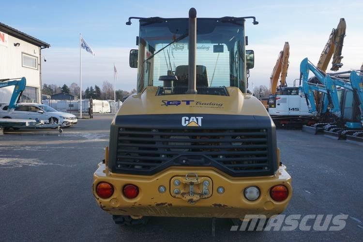 CAT 906M Incarcator pe pneuri