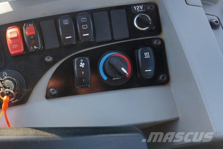 CAT 906M Incarcator pe pneuri