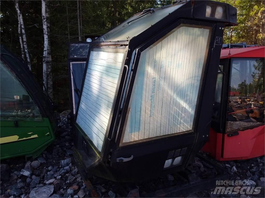 Valmet 901 Cabine si interior