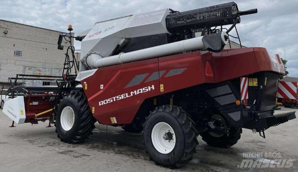 Rostselmash Nova 330 Combine de secerat