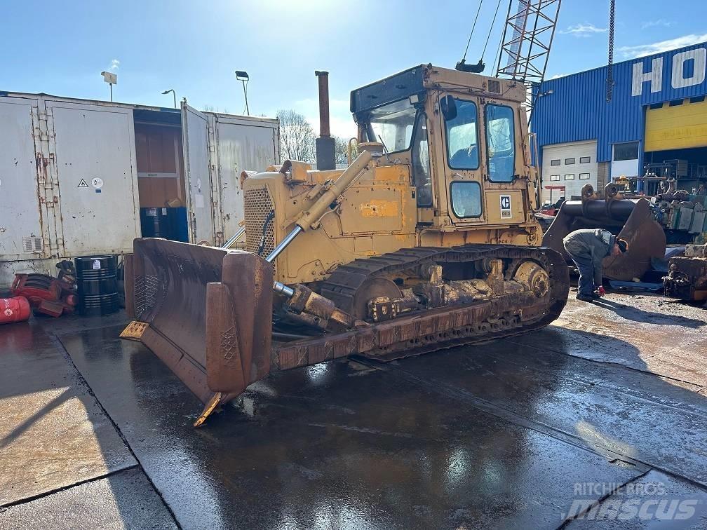 CAT D6D with winch Buldozere pe senile