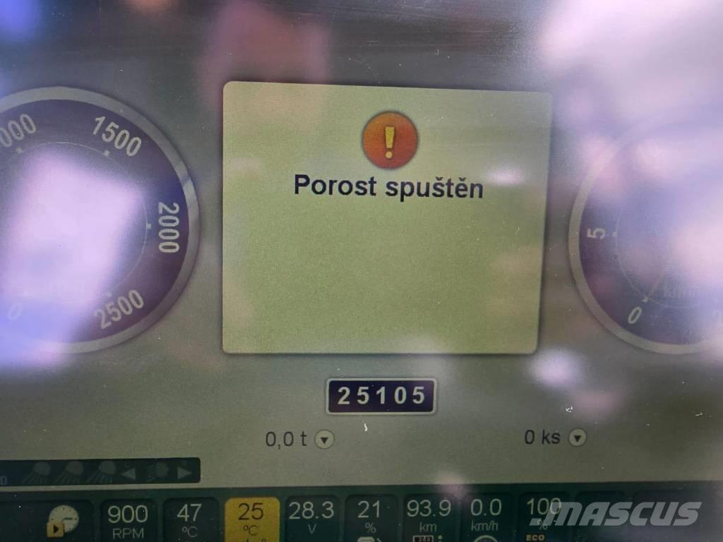 John Deere 810 E Transportoare