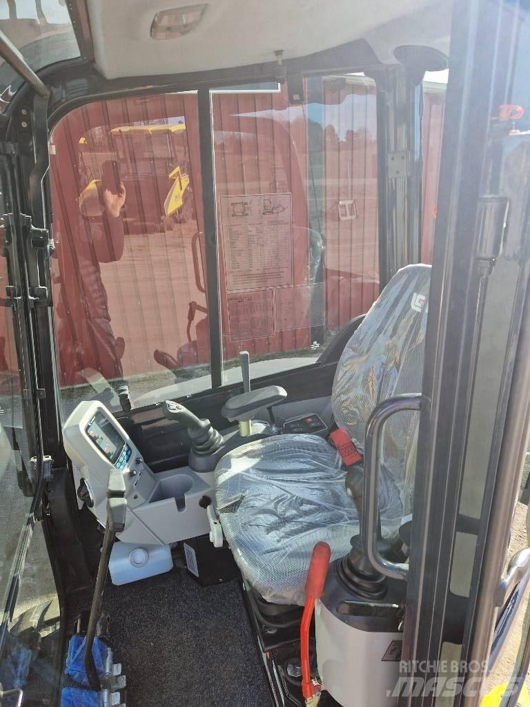 LiuGong 9027 F Mini excavatoare < 7t