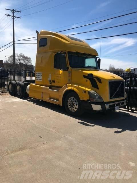 Volvo VNL Autotractoare