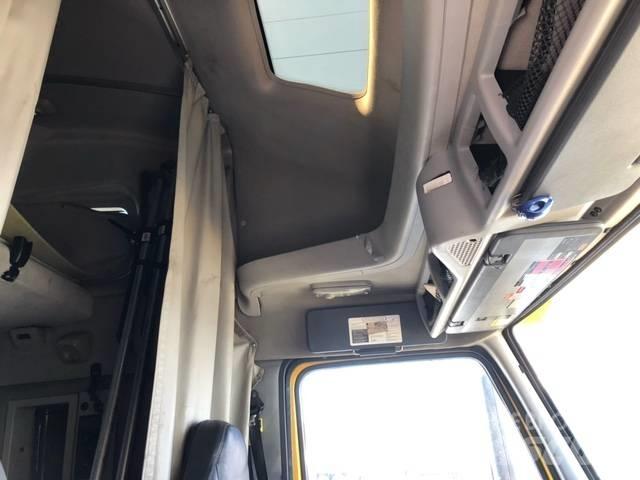 Volvo VNL Autotractoare