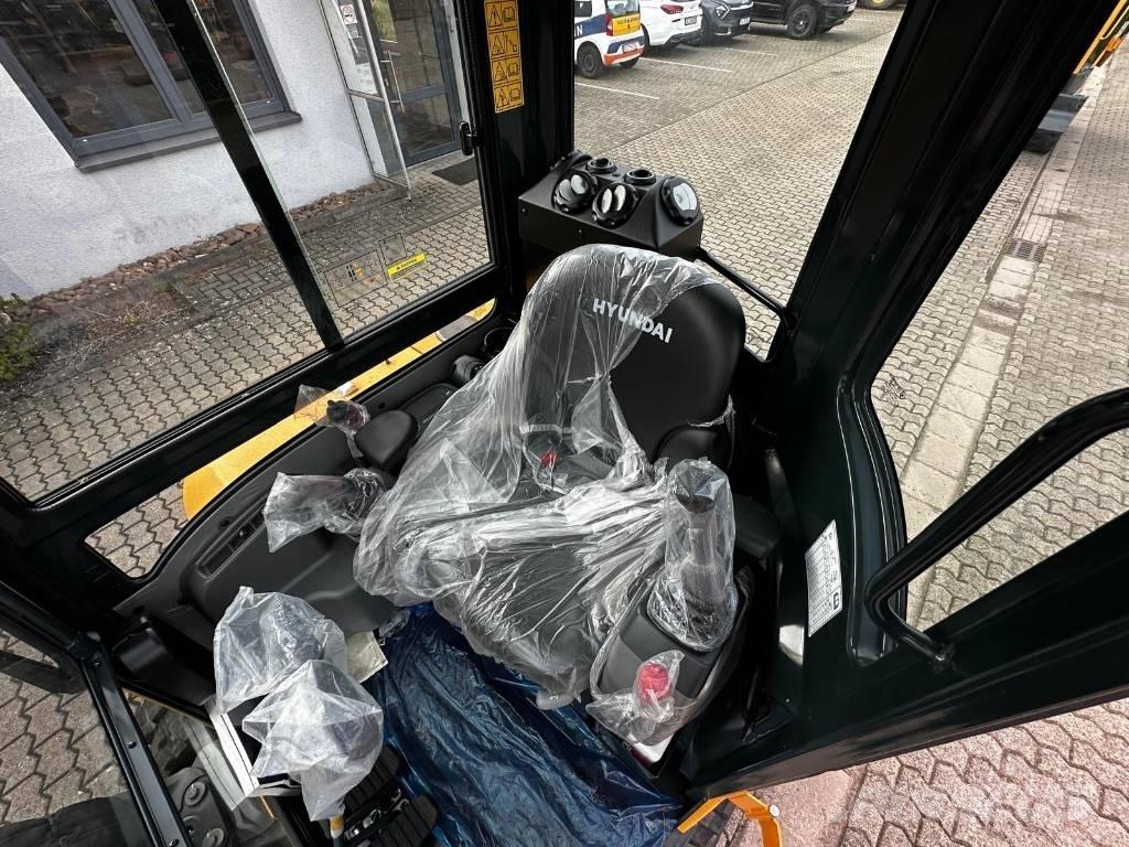 Hyundai R35Z 9A Mini excavatoare < 7t