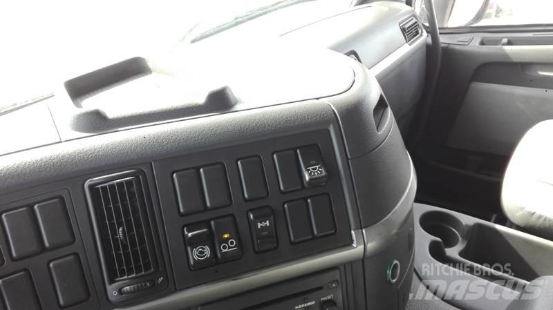 Volvo FM 12 340 8X2 Camion cabina sasiu