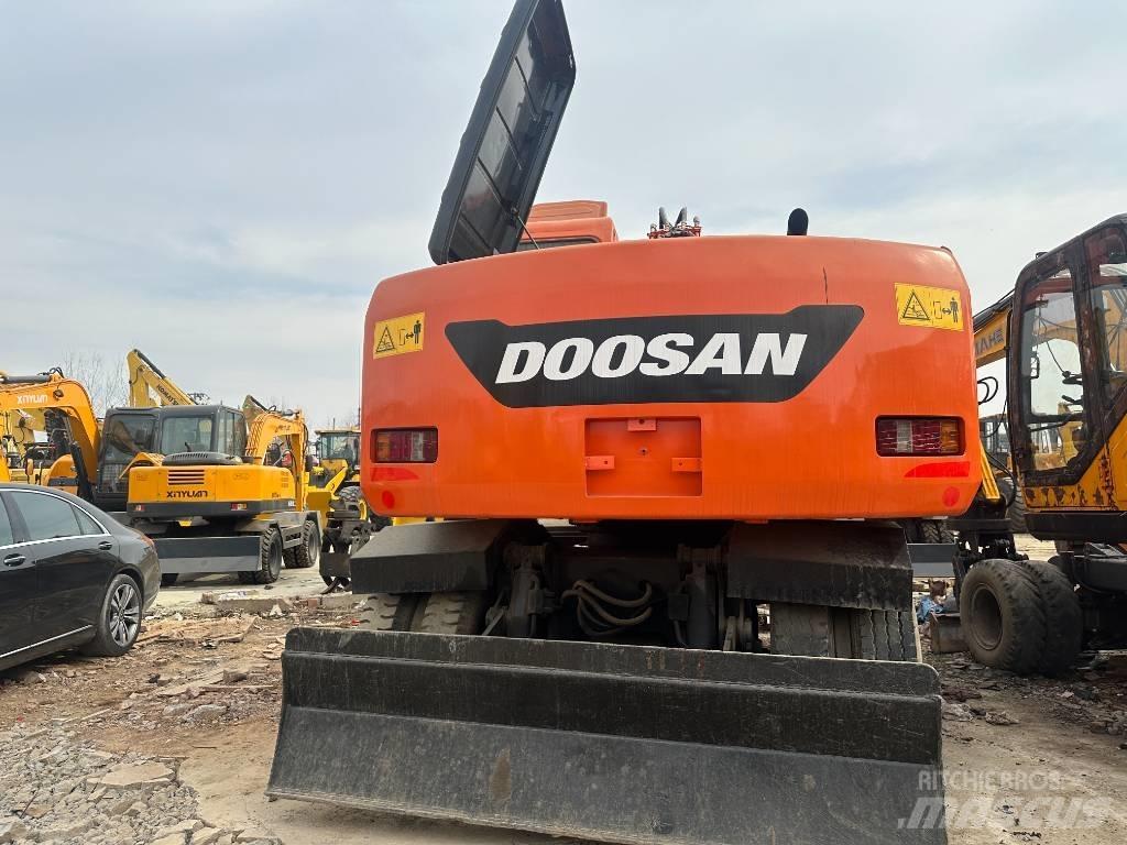 Doosan 150 Excavatoare cu roti