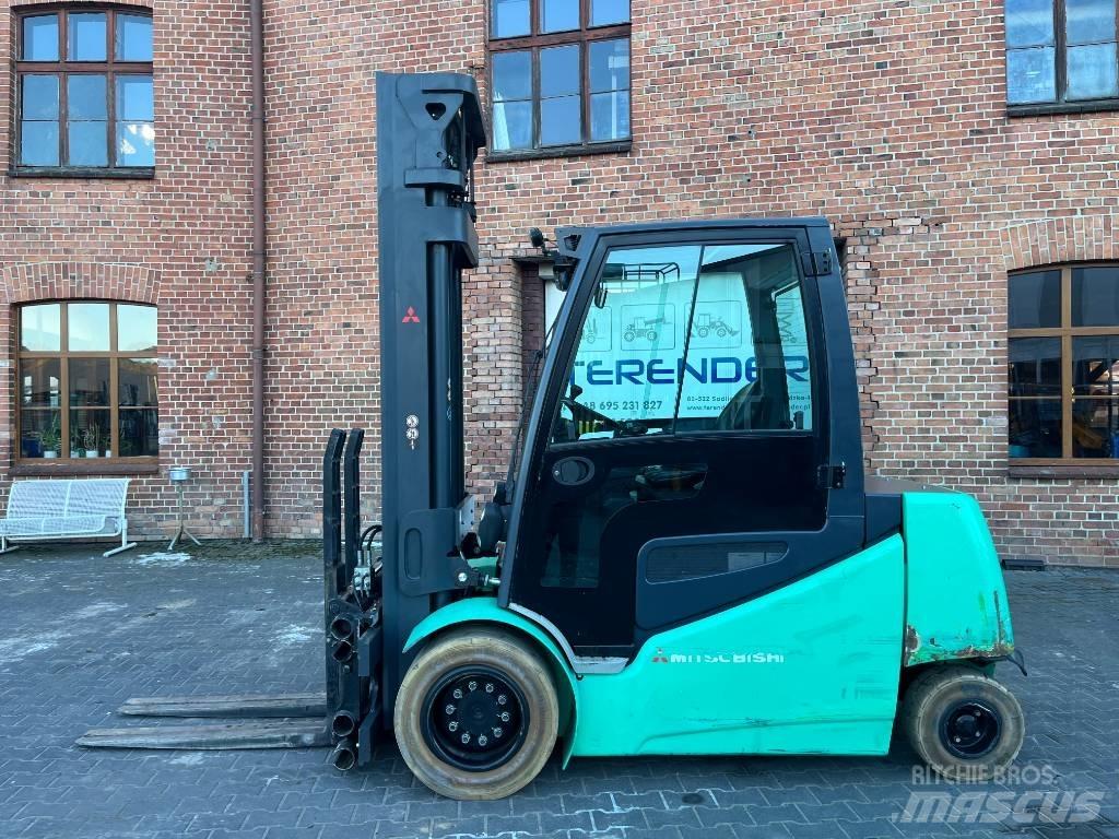 Mitsubishi FB45 Stivuitor electric