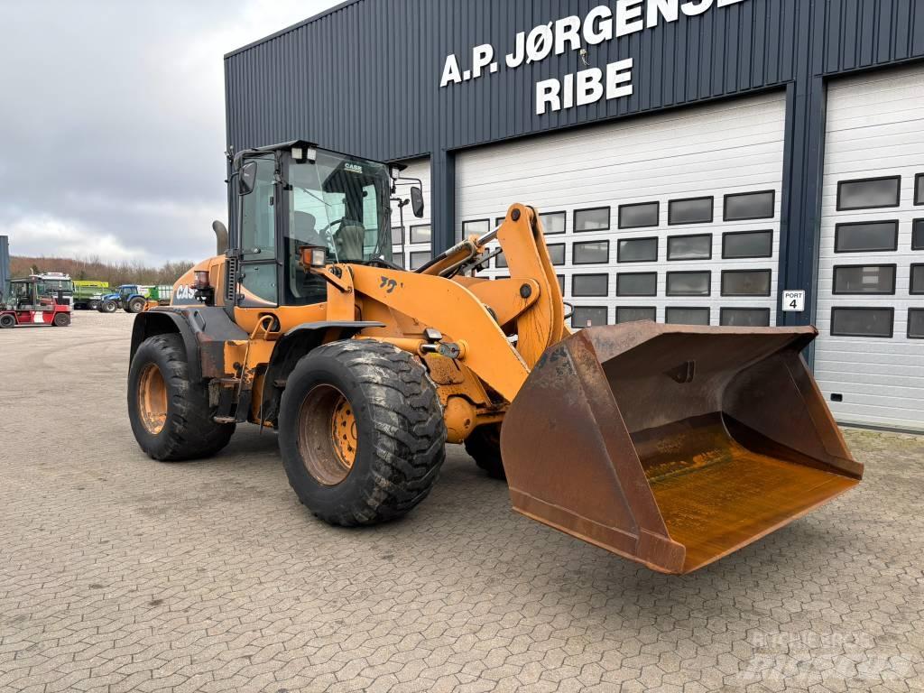 CASE 721 E Incarcatoare multifunctionale