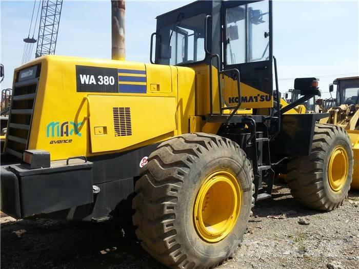 Komatsu WA 380-3 Incarcator pe pneuri