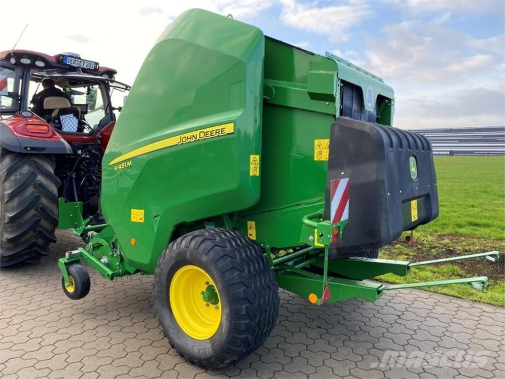 John Deere V 451 M Masina de balotat cilindric