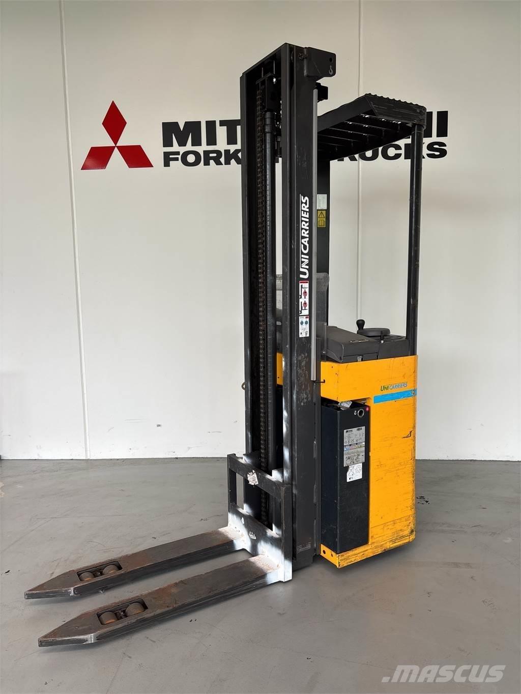 Atlet A160 Transpaleti autopropulsanti