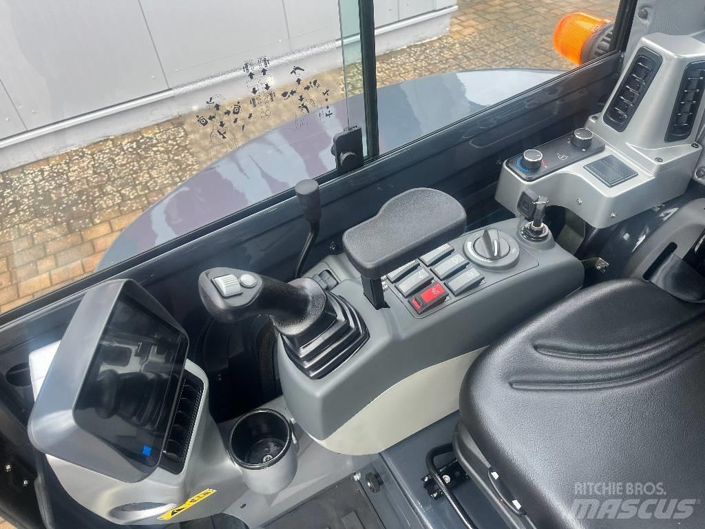 Atlas AC 35 UF Mini excavatoare < 7t