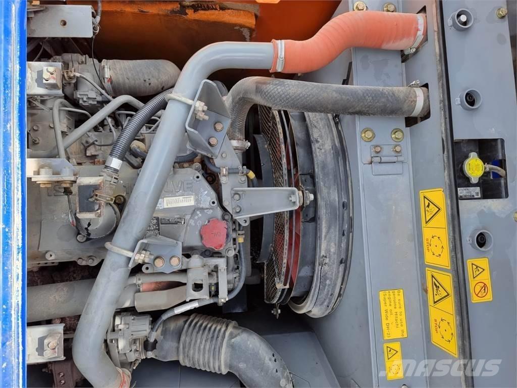 Hitachi ZX 210 LC-5B Excavatoare pe șenile
