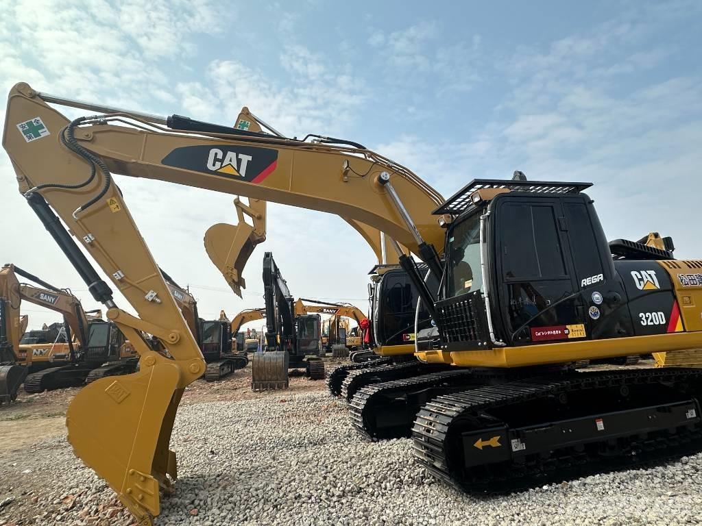 CAT 320 D Excavatoare pe șenile
