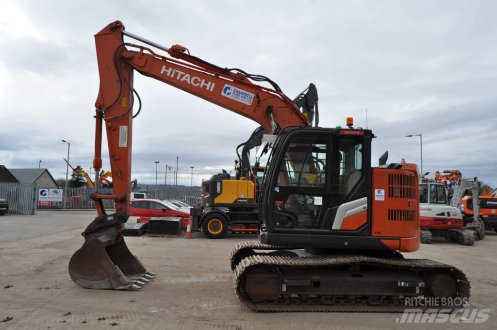 Hitachi ZX 135 US-7 Excavatoare pe șenile
