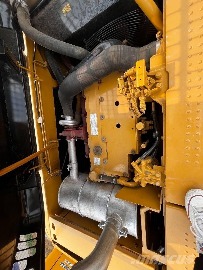 CAT 320 D Excavatoare pe șenile
