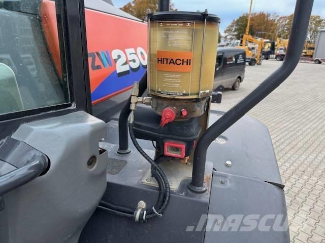 Hitachi ZW 250-6 Incarcator pe pneuri