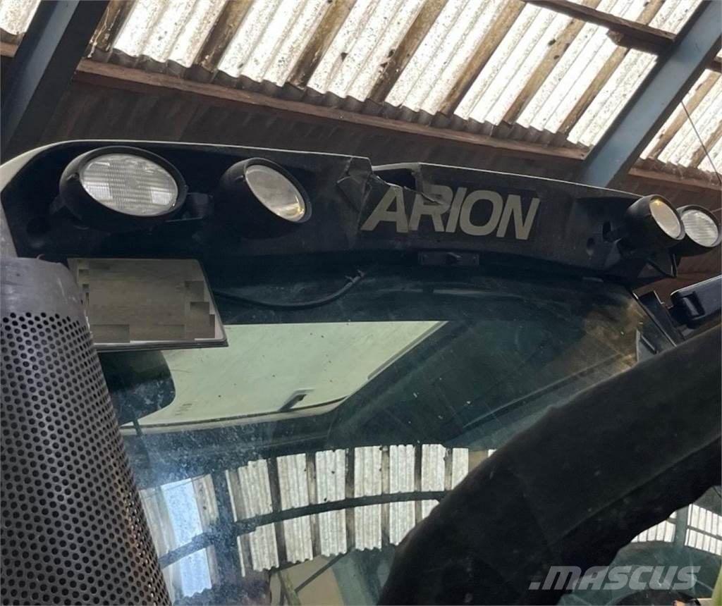 CLAAS Arion 420 Tractoare