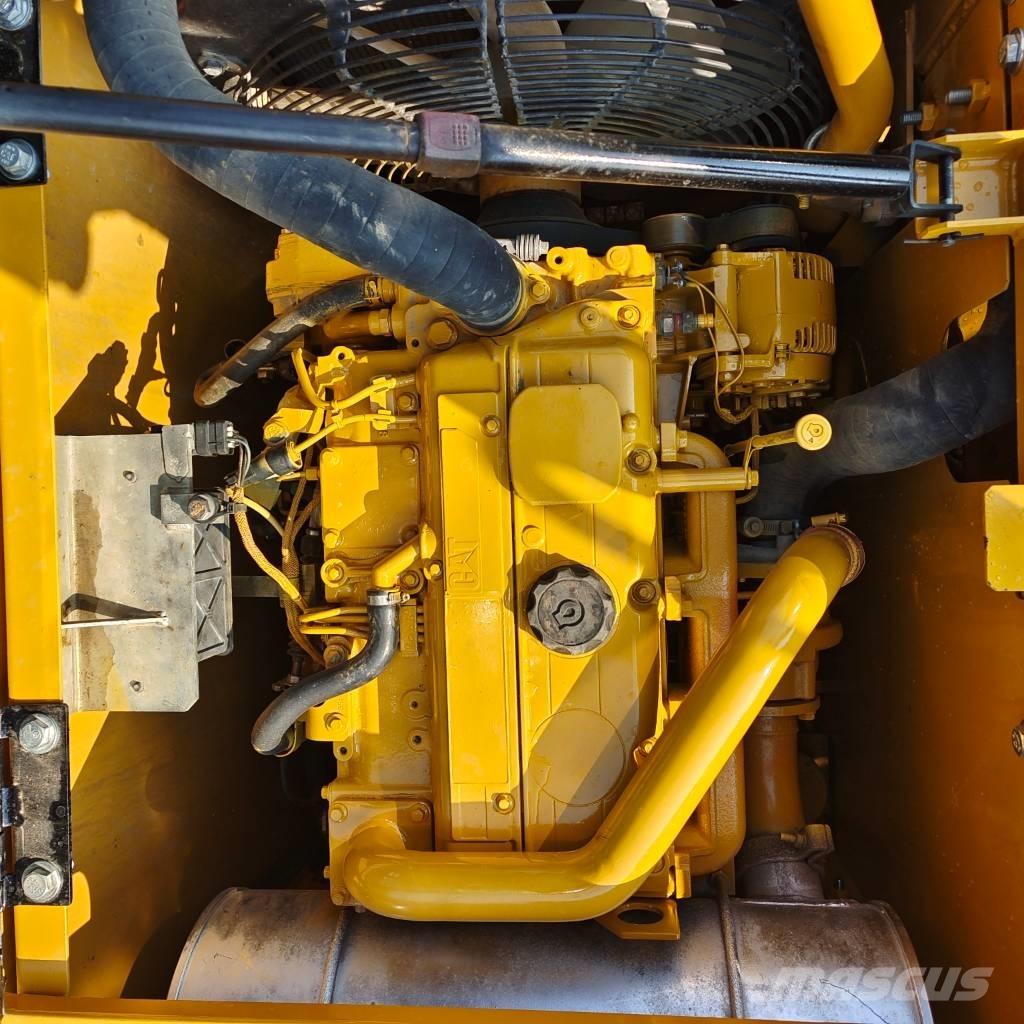 CAT 313 D Excavatoare pe șenile
