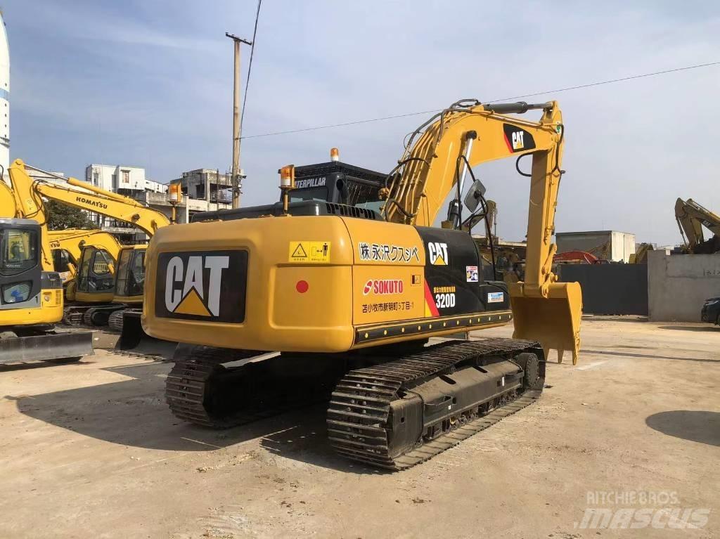 CAT 320 D Excavatoare pe șenile
